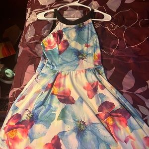 UNN floral dress, size small, only worn once